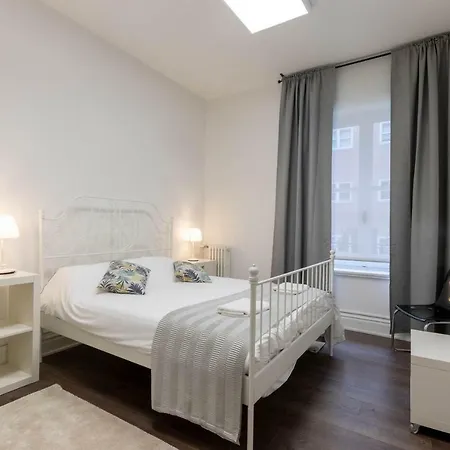 By Kyosai Lägenhet *